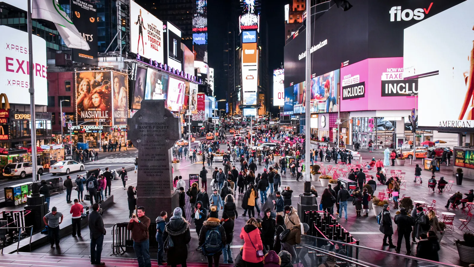 Advertising Week NY 2026: pausa IA, centralità alle persone - copertina dell'articolo